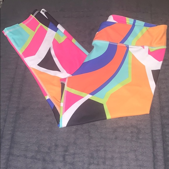 Fabletics Capri - Picture 3 of 4